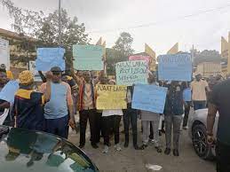 NASU, SSANU, NAATS block UNILAG gate